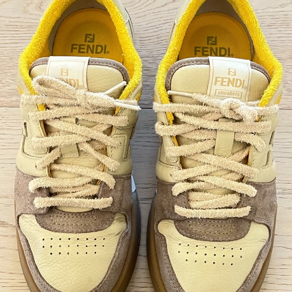 Fendi Cream and Brown Low-Top Sneakers with Suede Panels
REAL BARGAIN!! - Picture 2 of 7